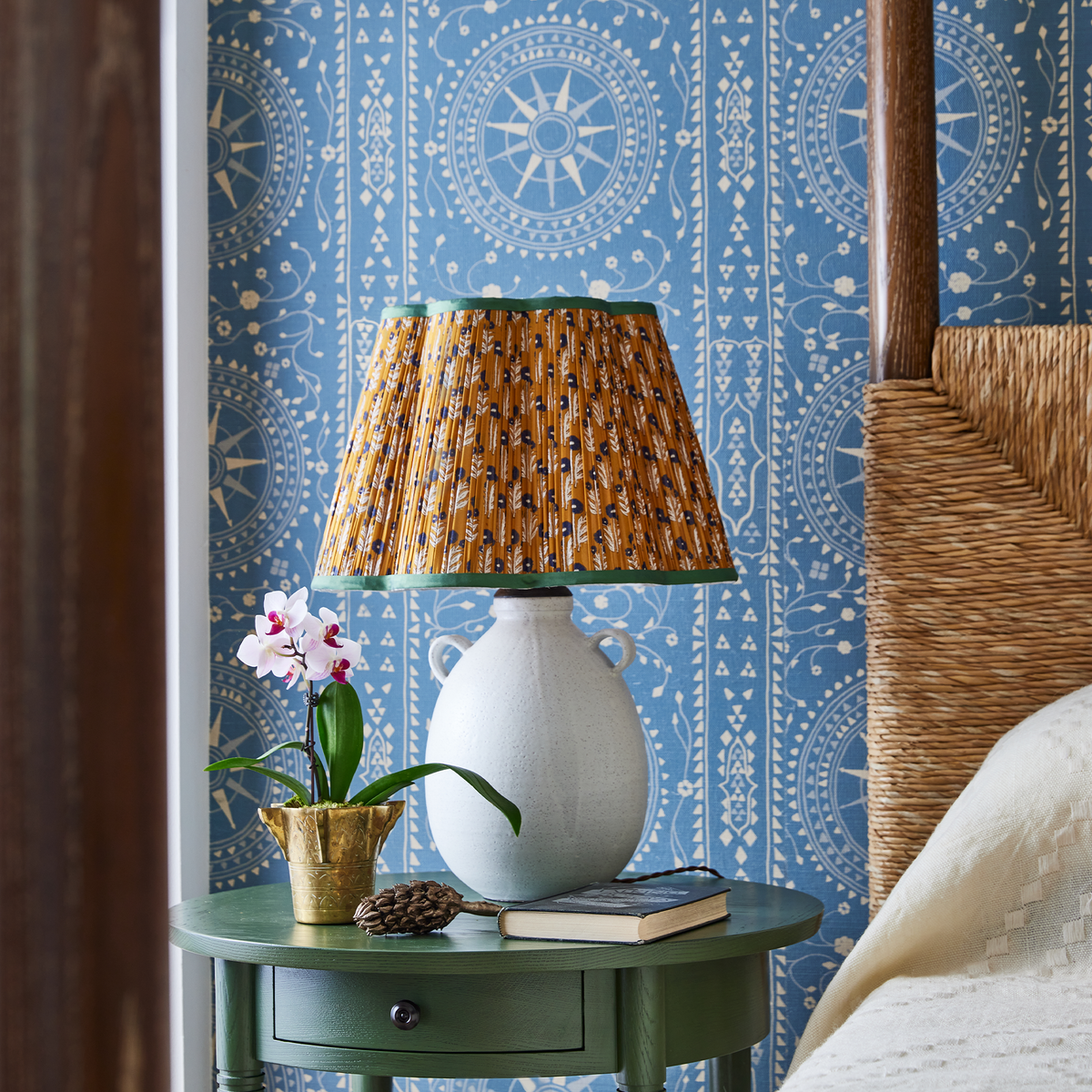 Natan Moss Jug Table Lamp – Hollywood At Home