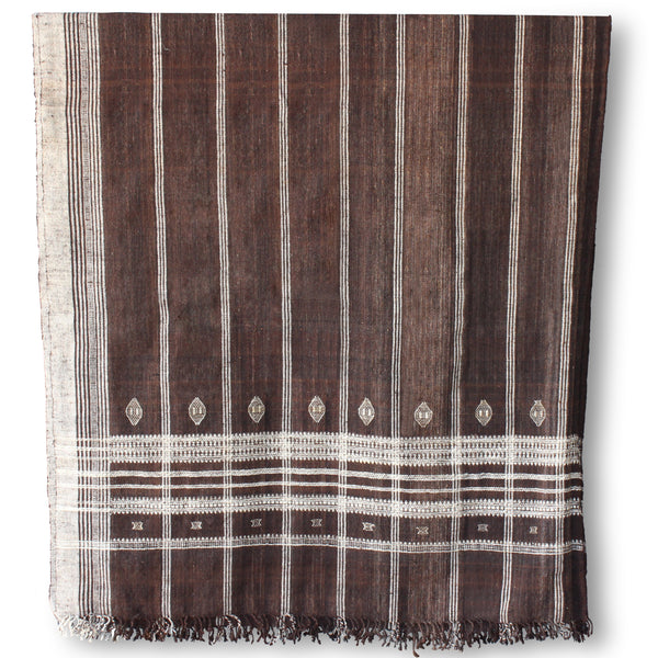 Hollywood at Home founder Peter Dunham worked with Indian hand weavers to create our 100% wool embroidered bedcovers. The brown blanket's generous scale is perfect for easily dressing a queen or king bed. They also work beautifully as curtains, Roman shades, and even upholstery